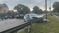 Автомобил блъсна патрулка в София, има ранени полицаи